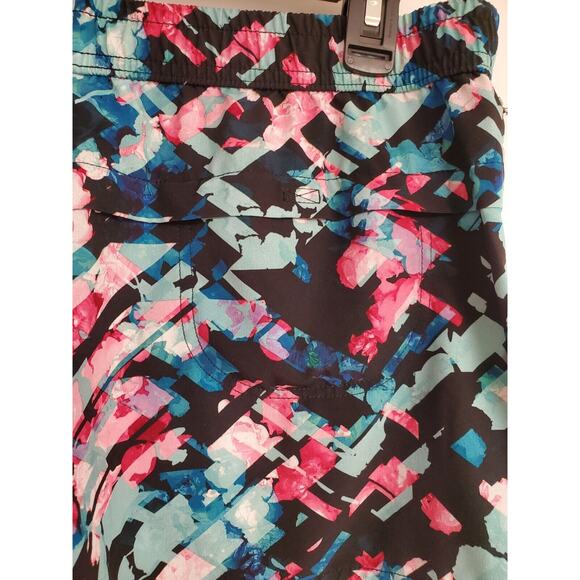 Women's Fabletics "Eloise" Floral Athletic Shorts with Zip Pockets | Size Large - Picture 6 of 8